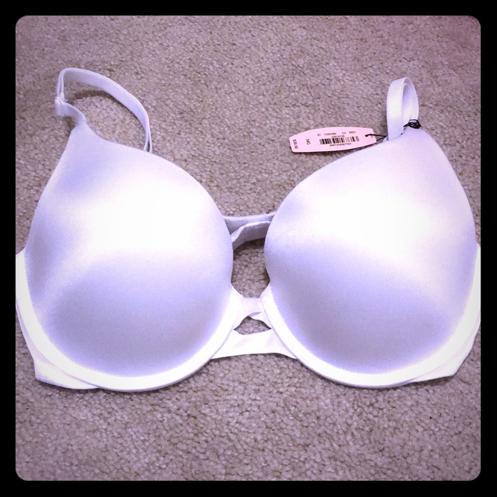 Brand new 34 C white Victoria Secret Bra.